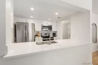 Photo #3: 250024758 Listing