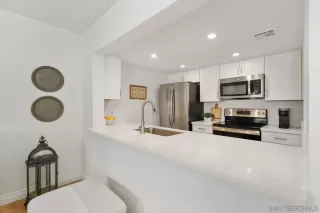 Photo #4: 250024758 Listing