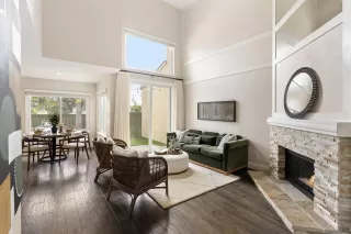 Photo #1: 250024811 Listing 