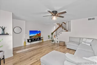 Photo #5: 250024866 Listing