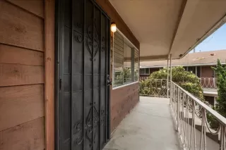 Photo #3: 250024867 Listing