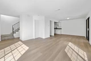 Photo #1: 250024889 Listing