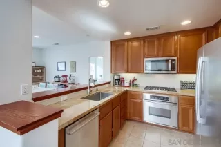 Photo #4: 250024917 Listing