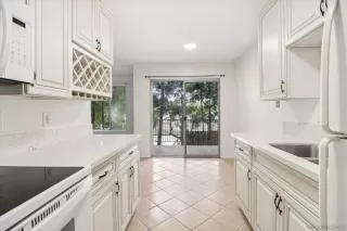 Photo #4: 250024923 Listing