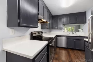 Photo #2: 250024928 Listing