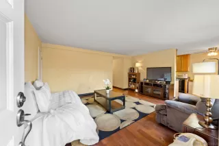 Photo #5: 250024942 Listing