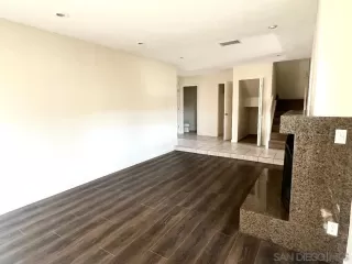 Photo #2: 250024995 Listing