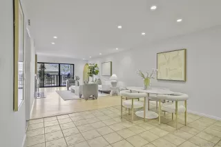 Photo #6: 250025035 Listing