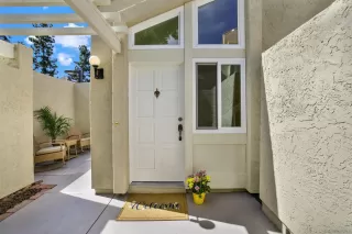 Photo #5: 250025050 Listing