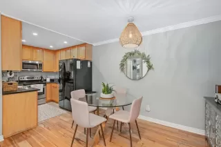 Photo #3: 250025094 Listing