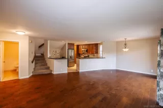 Photo #6: 250025113 Listing