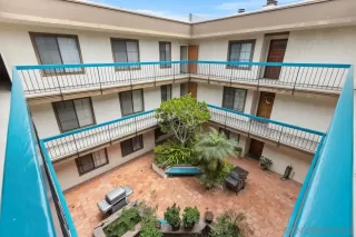 Photo #4: 250025135 Listing