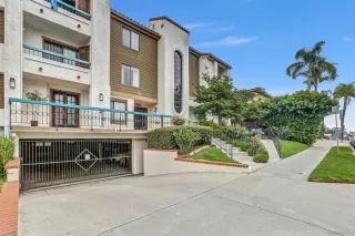 Photo #2: 250025136 Listing