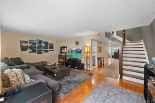 More Details about MLS # 250025137 : 145 FOURTH AVE UNIT 11