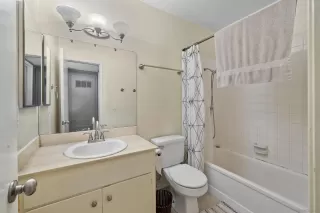 Photo #6: 250025137 Listing