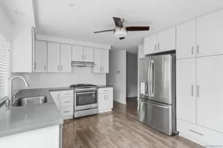 Photo #3: 250025151 Listing