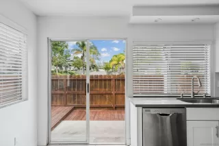 Photo #6: 250025151 Listing