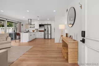 Photo #3: 250025191 Listing