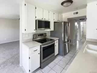 Photo #6: 250025230 Listing 