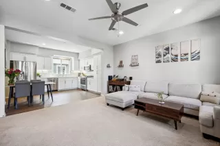 Photo #6: 250025249 Listing