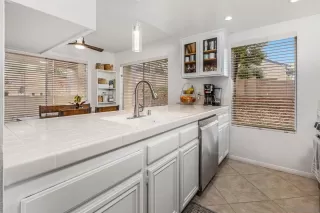 Photo #4: 250025253 Listing 