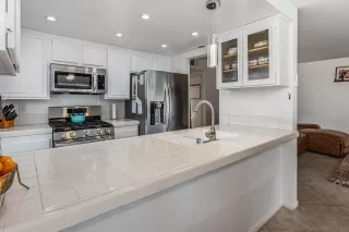 Photo #5: 250025253 Listing 