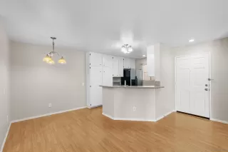 Photo #3: 250025297 Listing