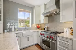 Photo #5: 250025310 Listing