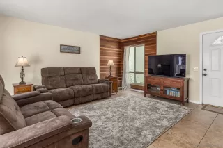 Photo #5: 250025316 Listing