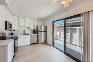 Photo #5: 250025334 Listing 