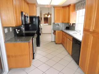 Photo #4: 250025351 Listing