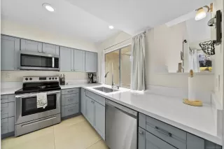 Photo #1: 250025354 Listing