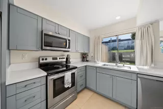 Photo #5: 250025354 Listing