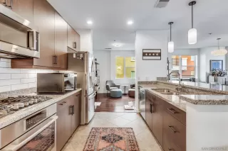 Photo #5: 250025361 Listing 