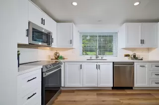 Photo #6: 250025373 Listing