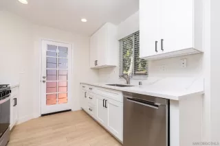 Photo #5: 250025391 Listing