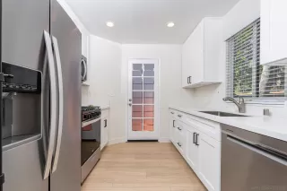 Photo #6: 250025391 Listing