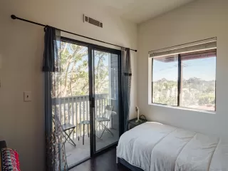 Photo #5: 250025436 Listing