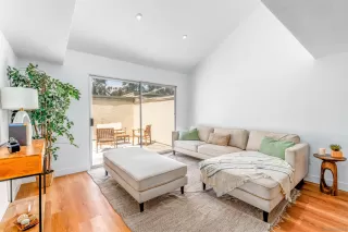 Photo #2: 250025487 Listing