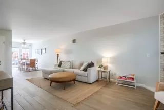 Photo #1: 250025499 Listing 