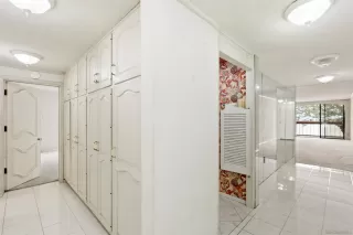 Photo #6: 250025566 Listing