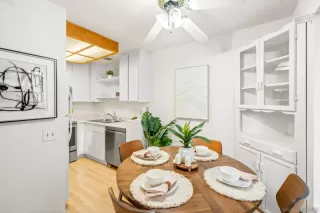 Photo #5: 250025571 Listing