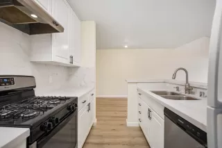 Photo #4: 250025575 Listing 