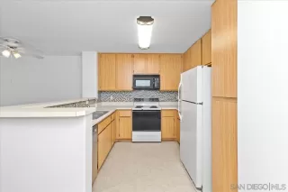 Photo #5: 250025578 Listing 