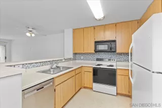 Photo #6: 250025578 Listing 