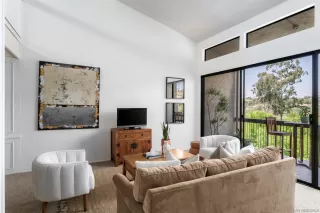 Photo #5: 250025623 Listing