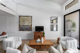 Photo #6: 250025623 Listing