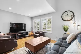 Photo #5: 250025695 Listing