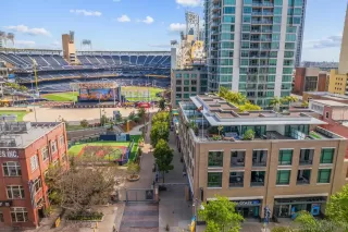 Photo #5: 250025739 Listing