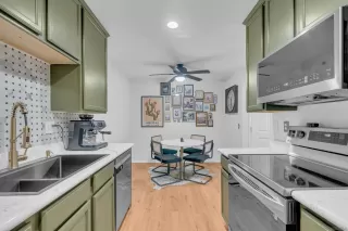 Photo #5: 250025823 Listing